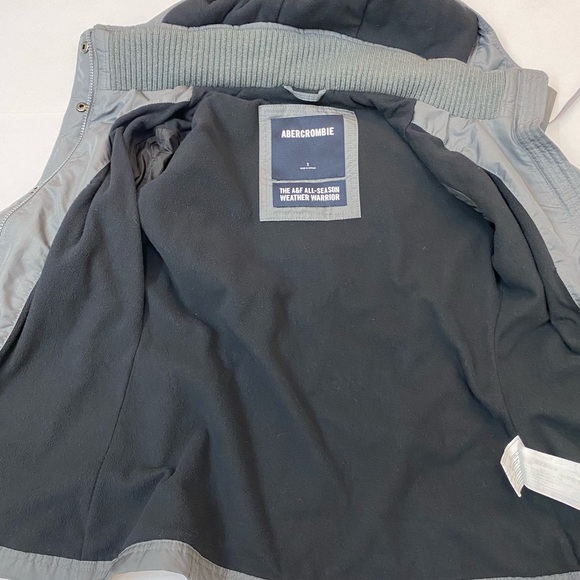 Abercrombie & Fitch Women’s All Season Weather Warrior hooded Jacket coat Size S - Picture 4 of 12